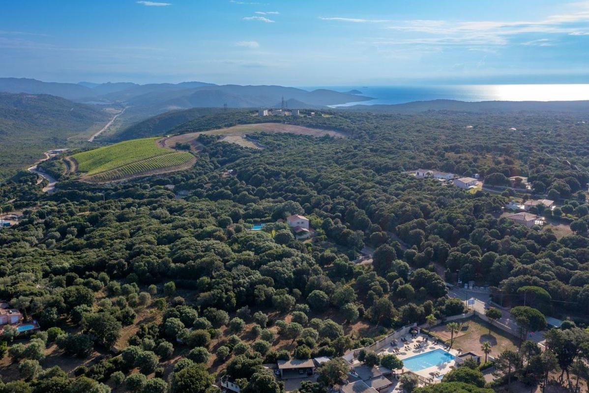 Camping Campo Di Liccia Bonifacio  Buitenkant foto