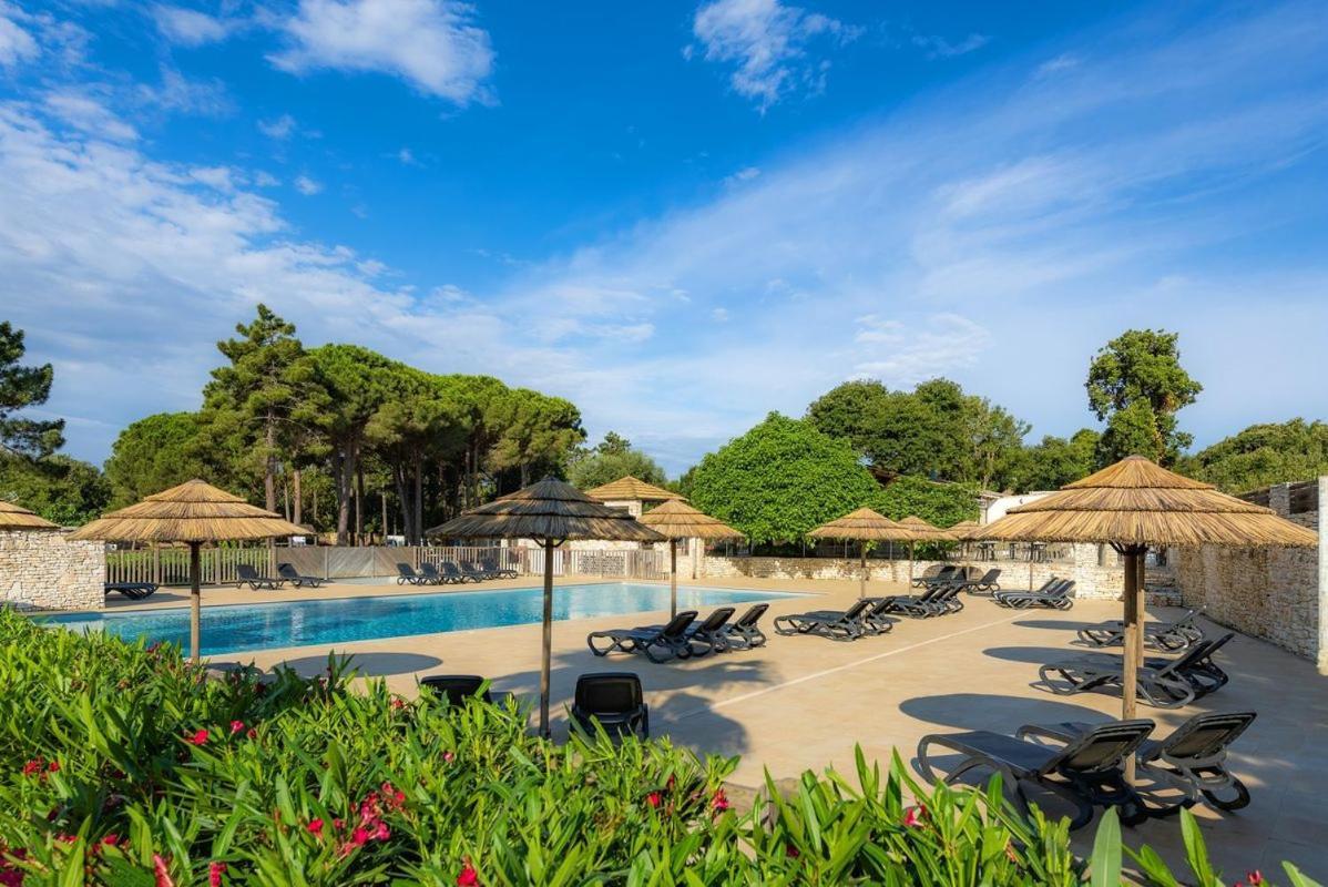Camping Campo Di Liccia Bonifacio  Buitenkant foto